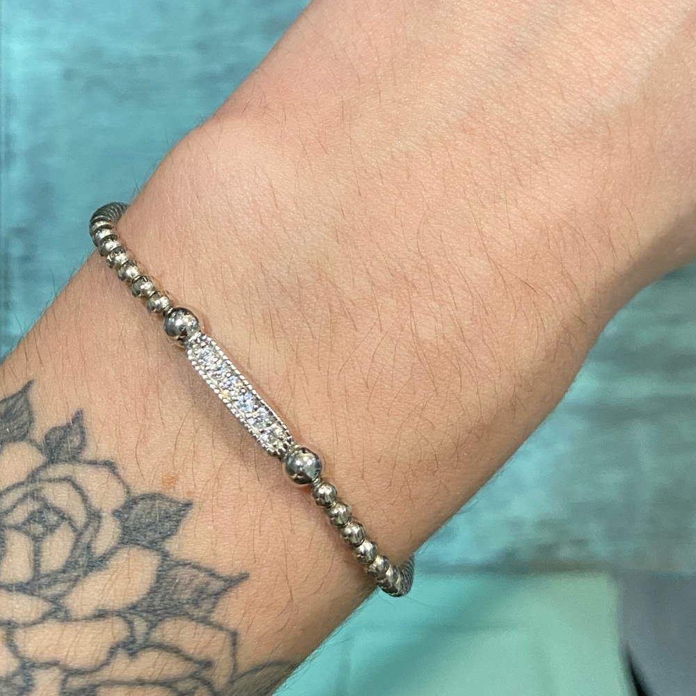 NWOT Delicate Diamond Beaded Stacking Bracelet